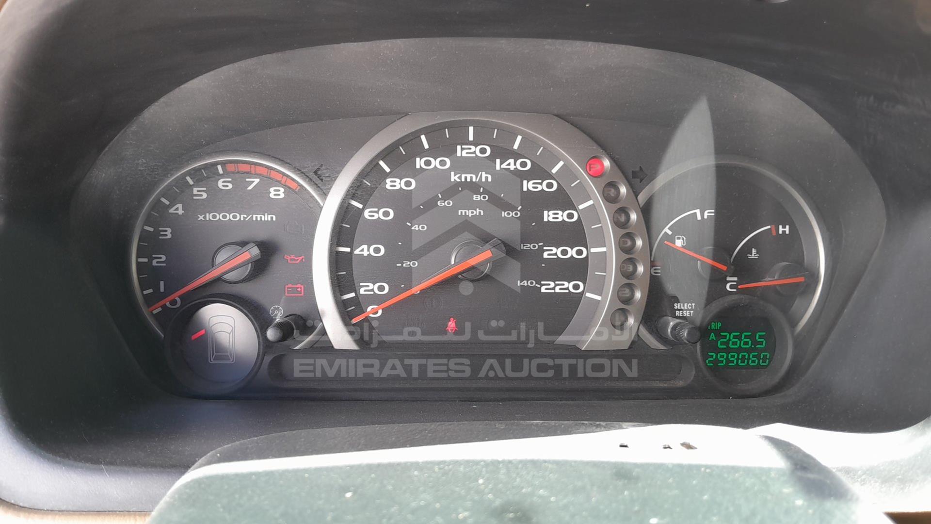 2004 HONDA MRV VIN: 2HKYF18174H700689