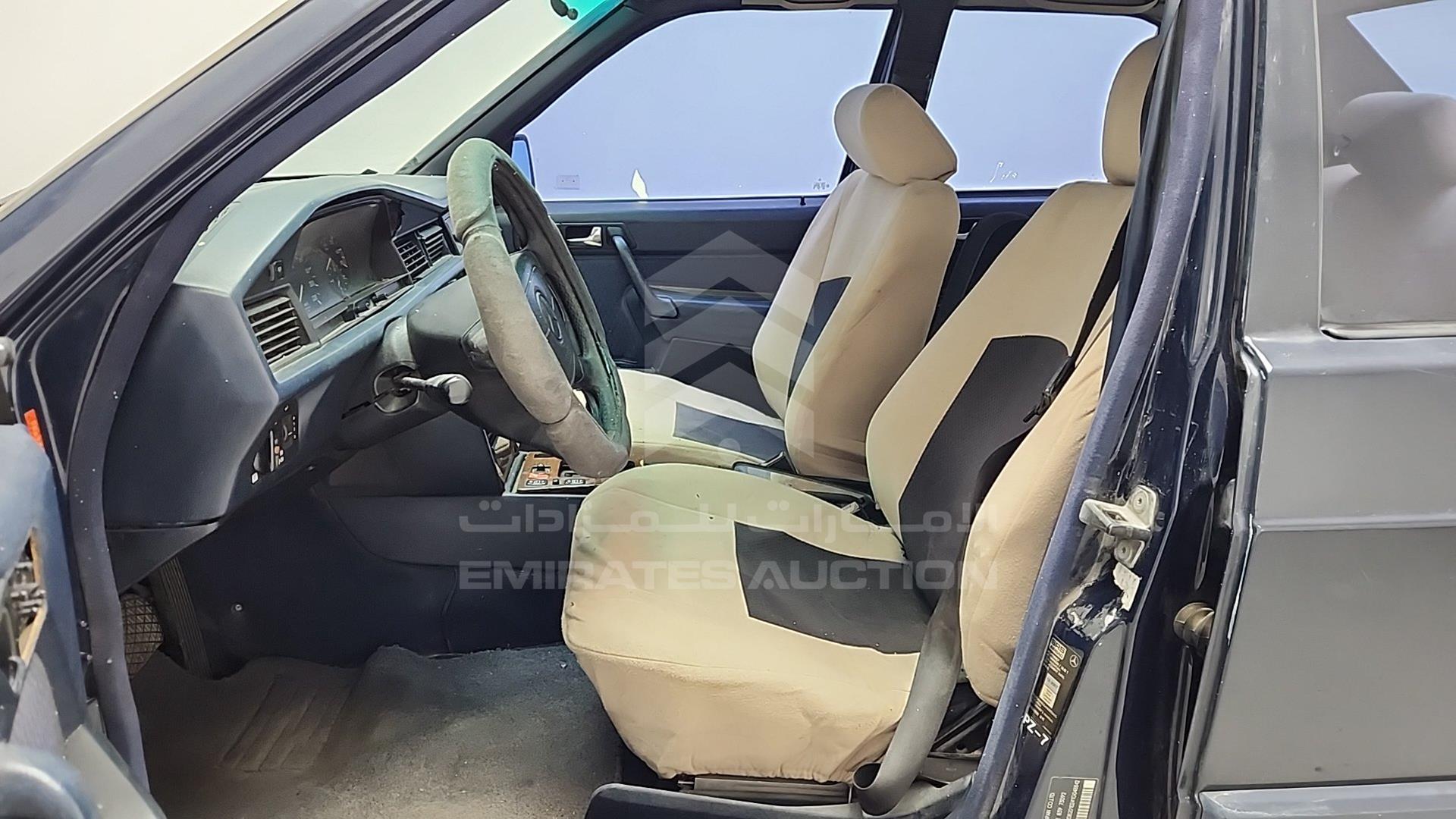 1993 MERCEDES E 190 VIN: WDB2010241G048842