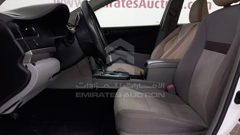 6T1BF9FKXFX534305 Auction: EmiratesAuction Lot: 413777 6T1BF9FKXFX534305 Toyota Camry 2015 WHITE Photo 12