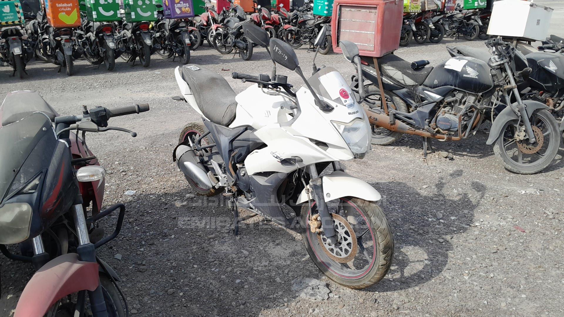 2016 SUZUKI MOTORBIKE VIN: MB8NG4BB8G8102806