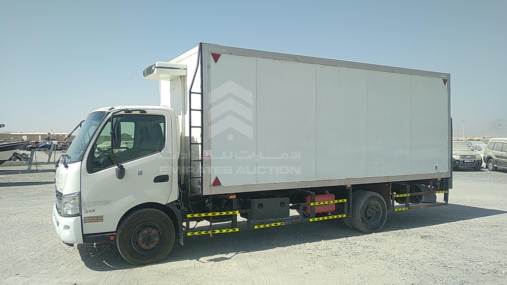 2017 HINO 300 VIN: JHHZCL2H4HK007890