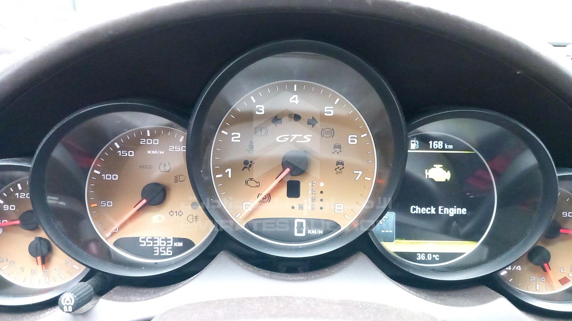 2013 PORSCHE CAYENNE GTS VIN: WP1ZZZ92ZDLA74142
