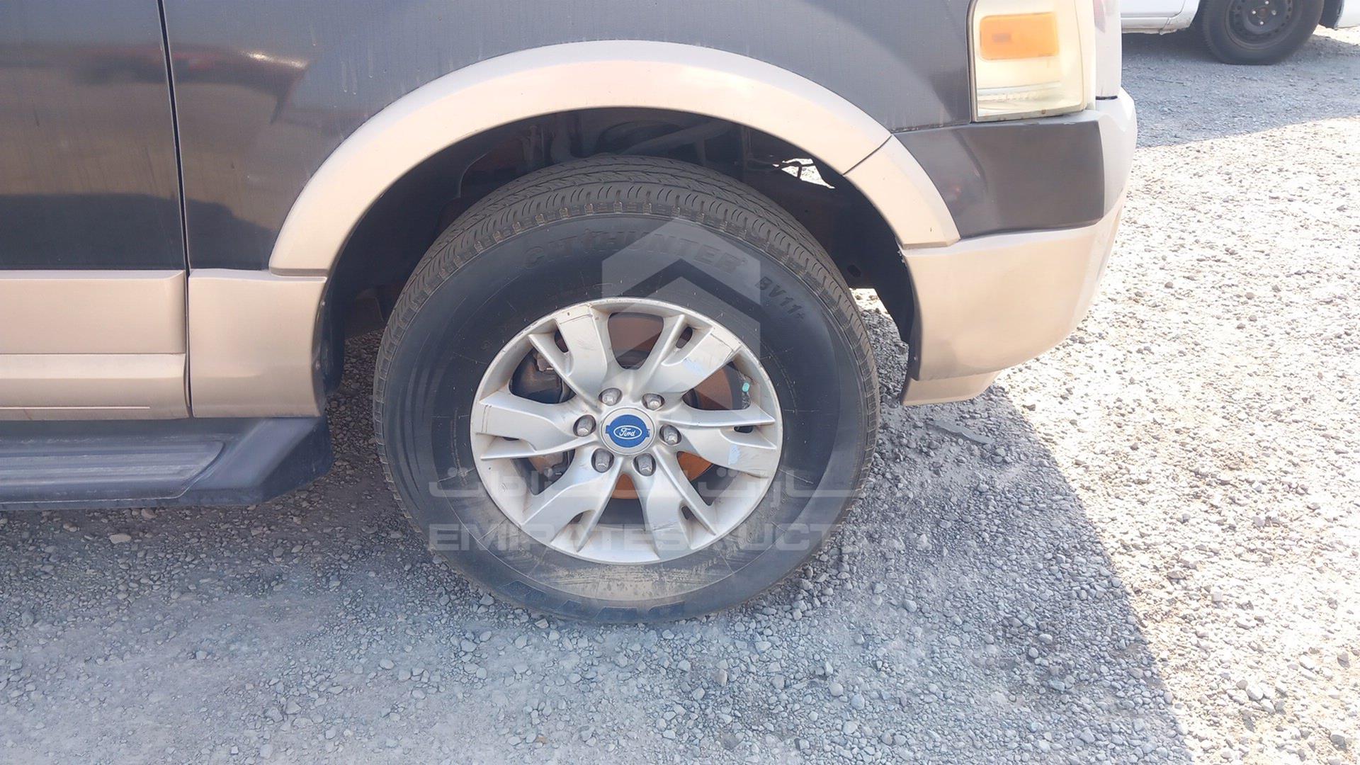 2011 FORD EXPEDITION VIN: 1FMJK1J52BEF05635