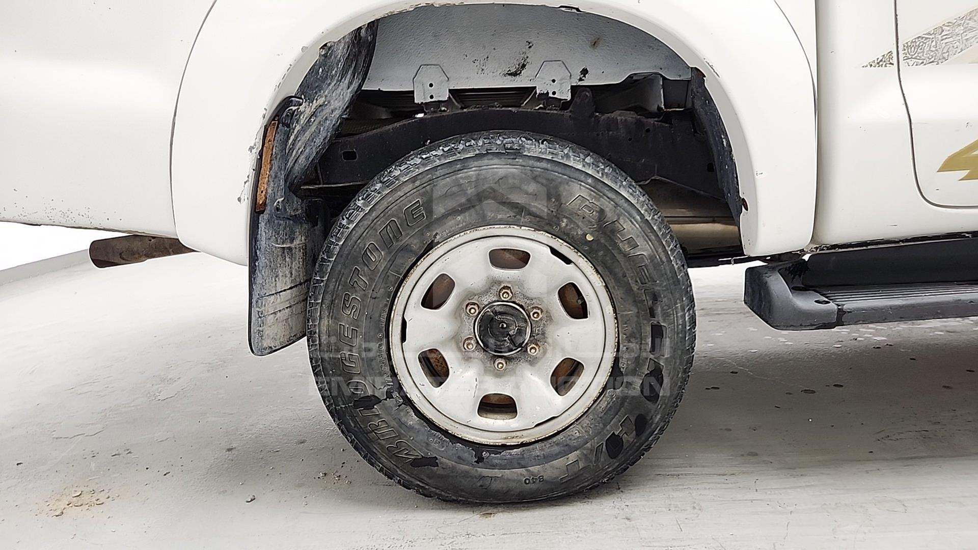 2008 TOYOTA HILUX VIN: MR0FX22G181309155