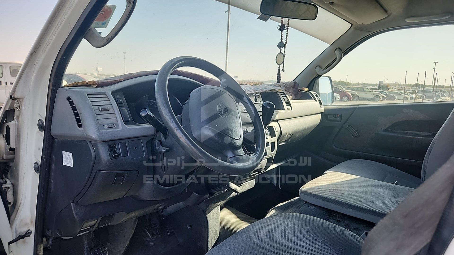 2009 TOYOTA HIACE VIN: JTFPX22P090016767