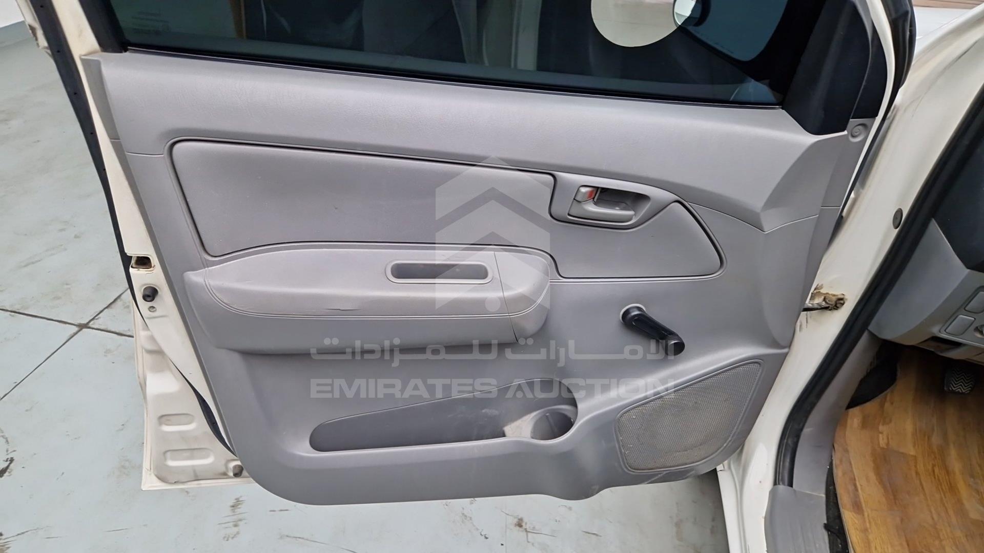2008 TOYOTA HILUX VIN: MR0EX12G782305420