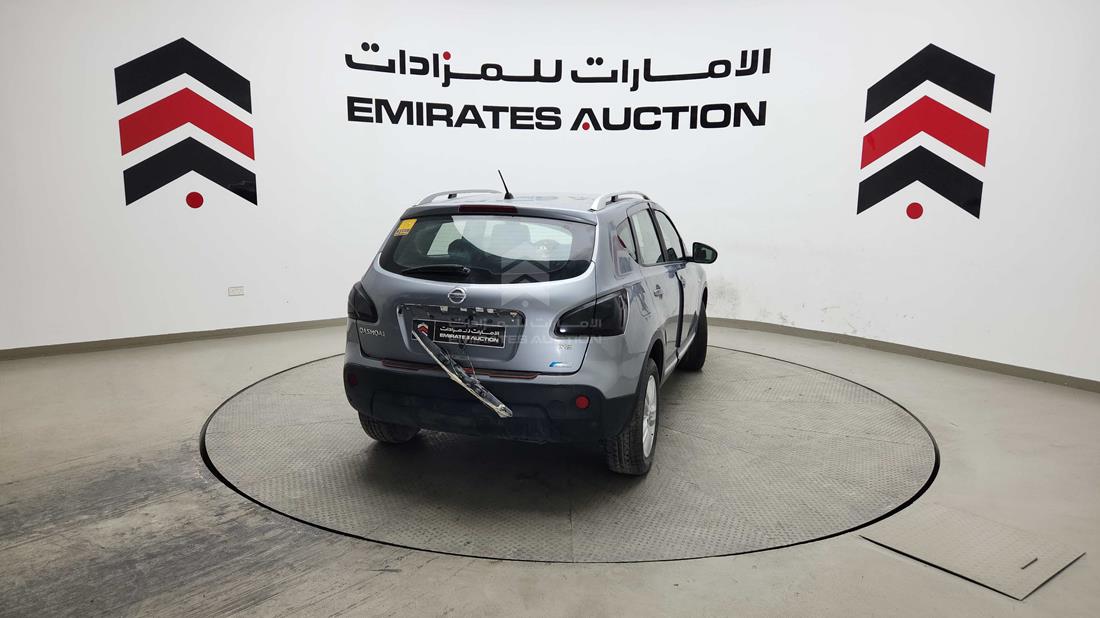 2011 Nissan Qashqai — Rear View — Photo 8