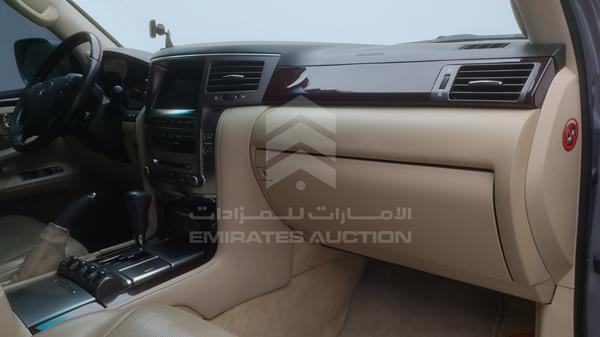 JTJHY00W3A4043674 Lexus LX 570