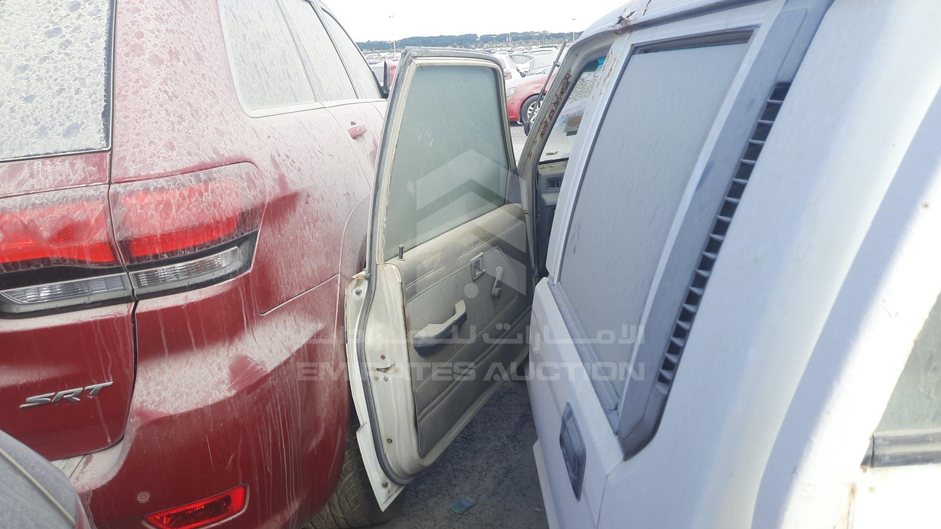 2001 MITSUBISHI L 200 VIN: JMYJNK1201P700268