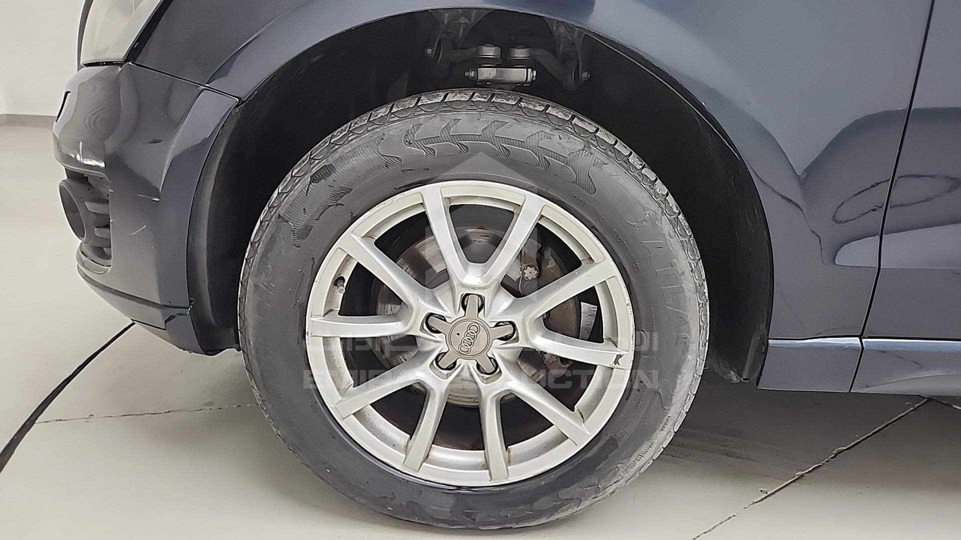 2011 AUDI Q5 VIN: WAUCFC8R2BA042938