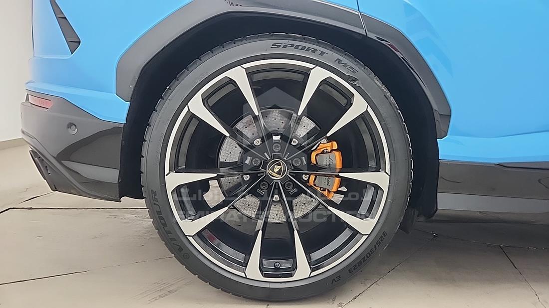 2021 Lamborghini Urus — Rear Right Tyre — Photo 39