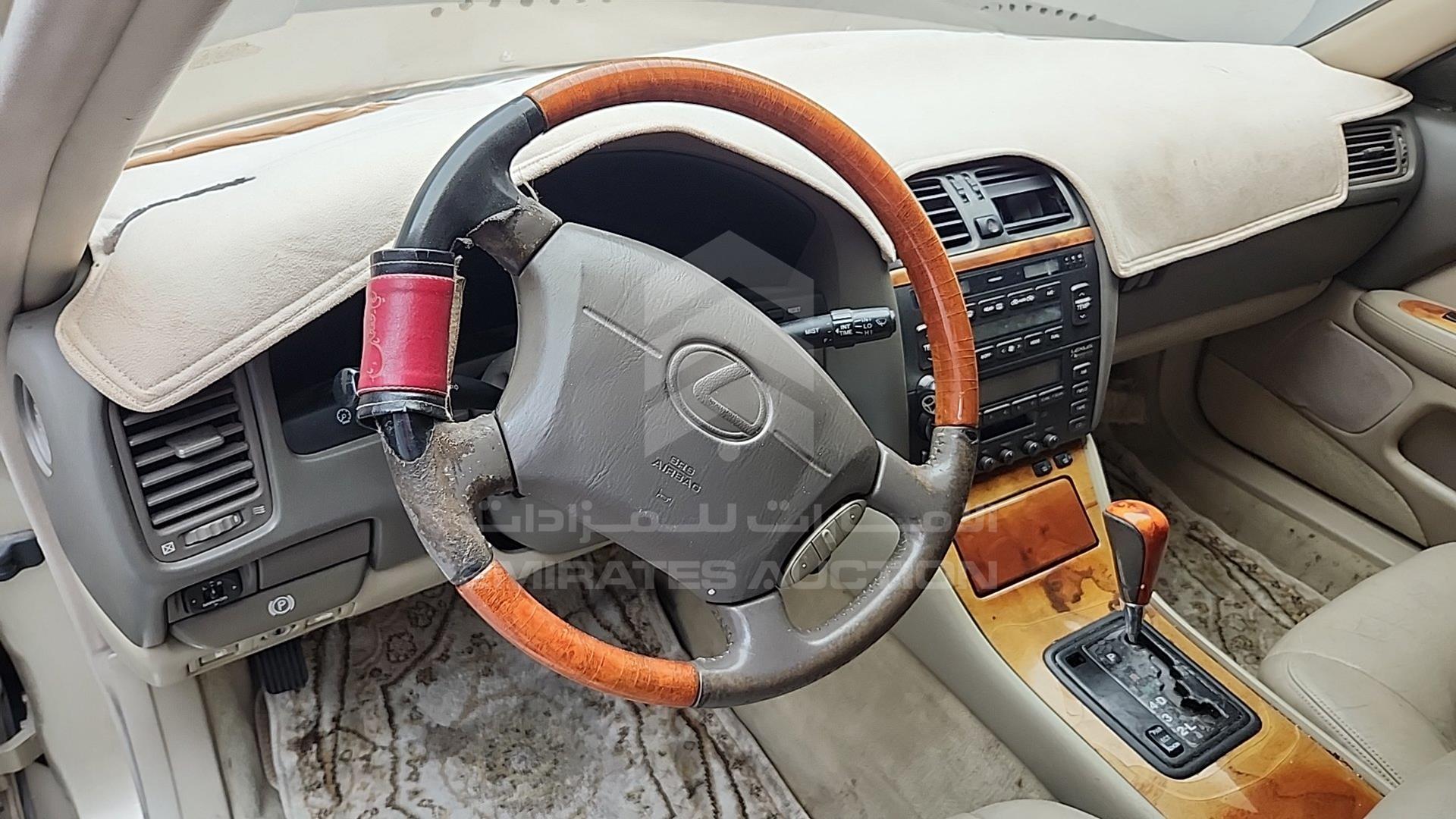 1999 LEXUS LS400 VIN: JT8BH28F1X0160399
