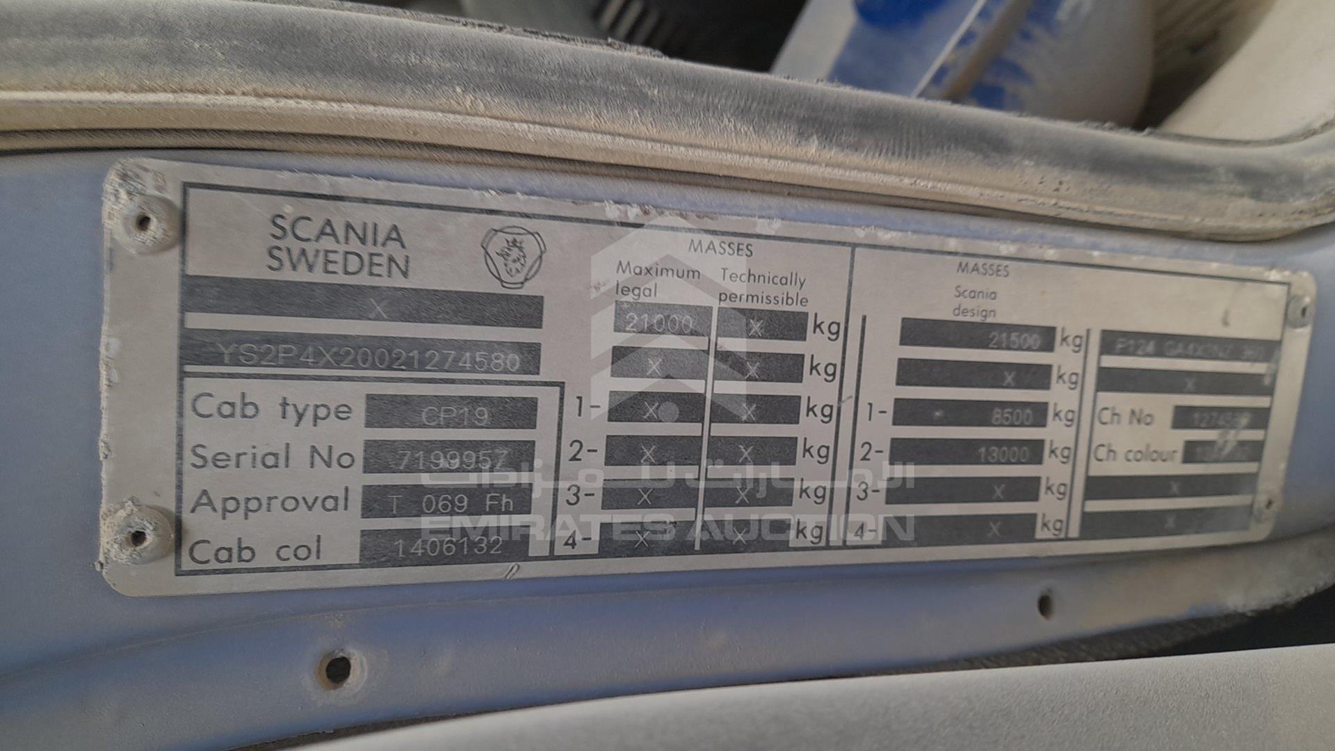 2002 SCANIA 124G VIN: YS2P4X20021274580