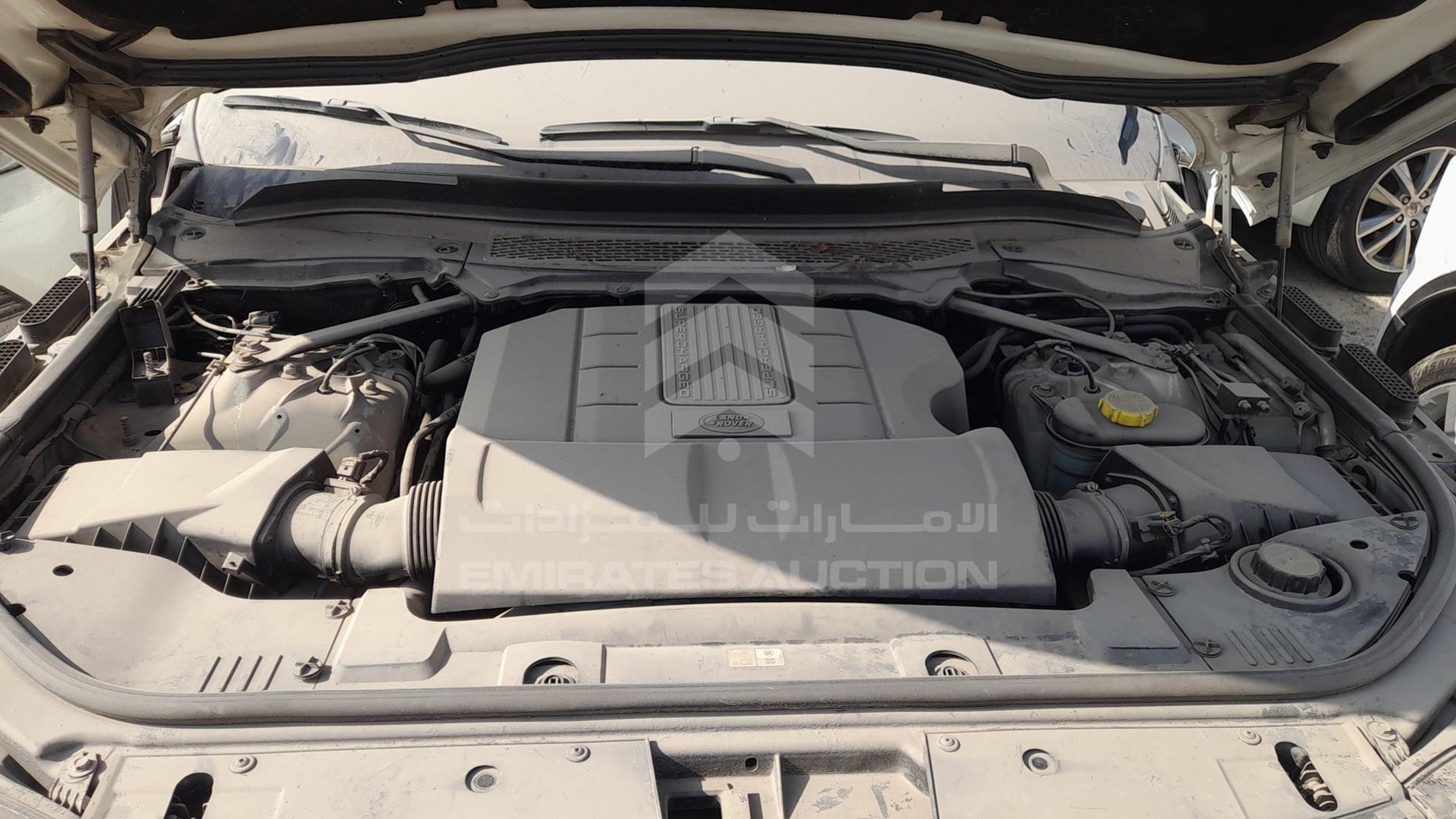 2015 RANGE ROVER VOGUE VIN: SALGA2EF4FA221276