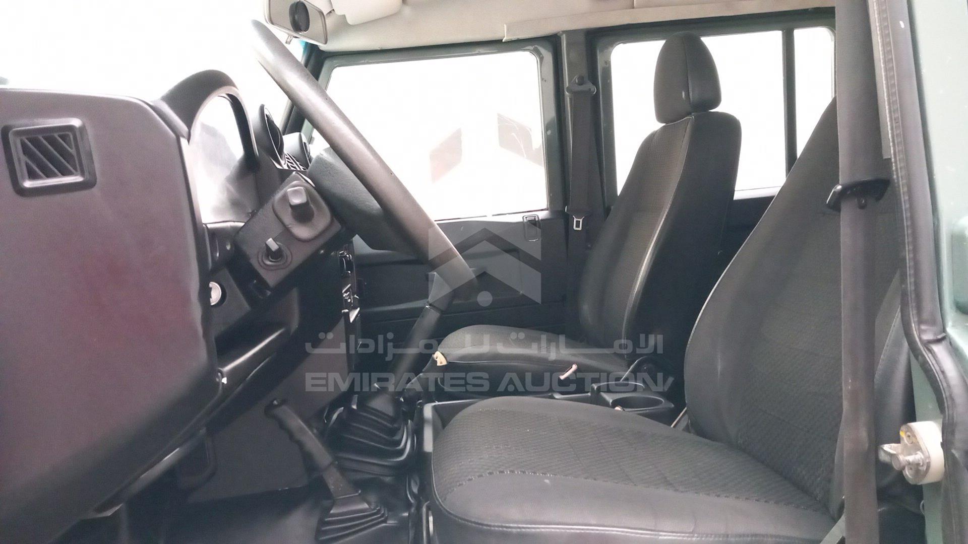 2009 LAND ROVER DEFENDER VIN: SALLDKHT89A778093