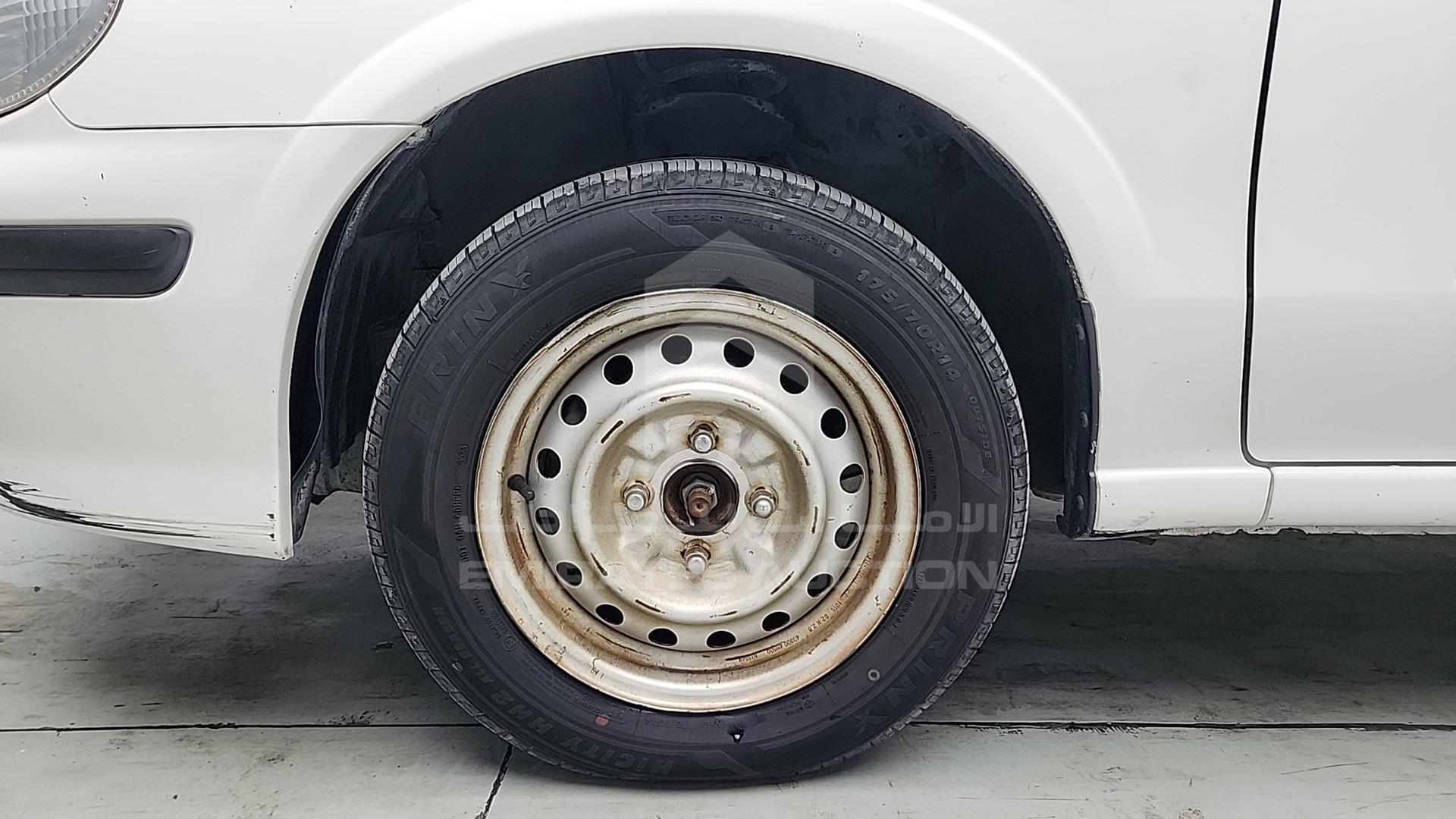 2003 NISSAN SUNNY VIN: JN1FN61S53W008582