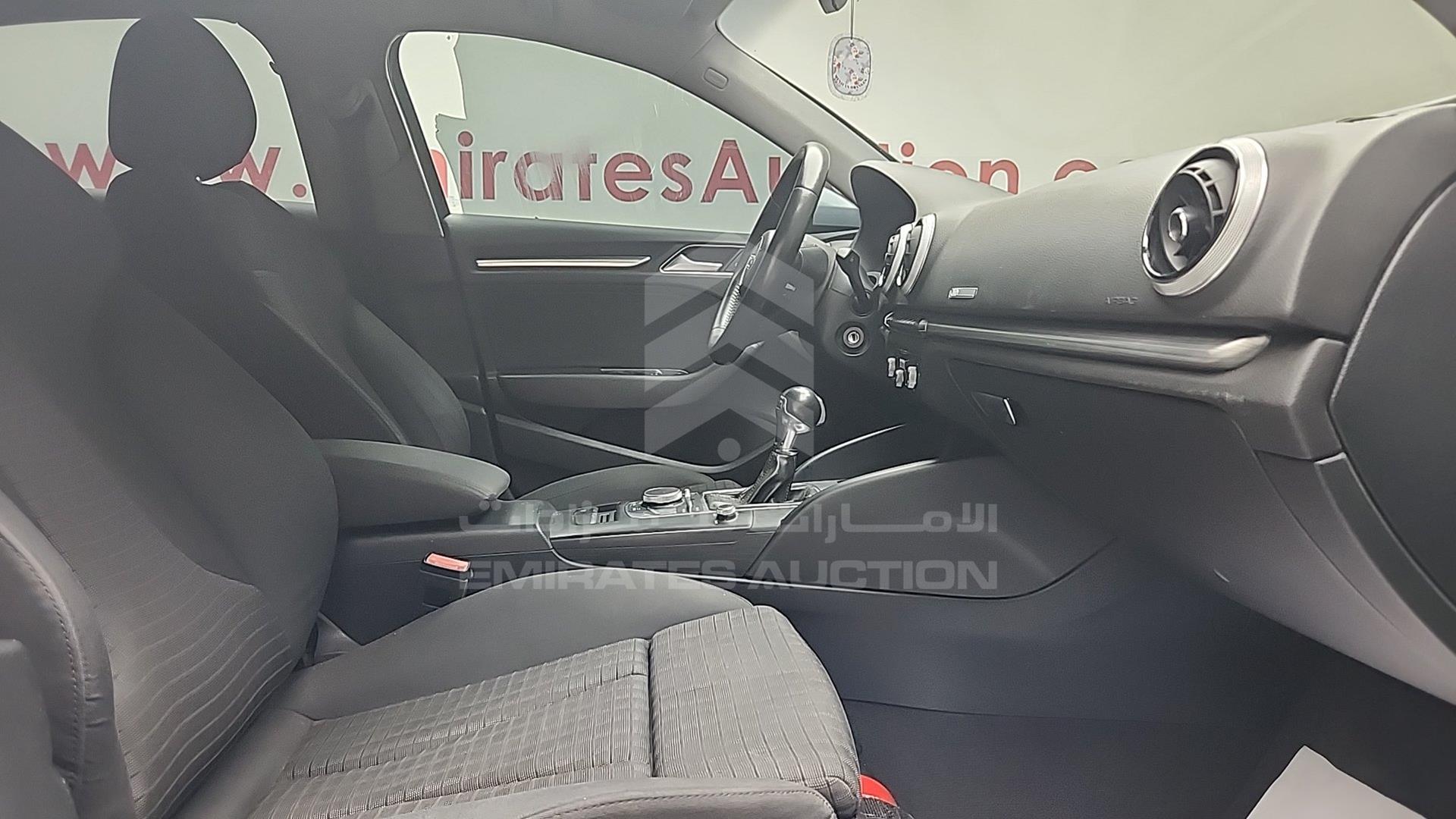 2019 AUDI A3 VIN: WAUZZZFF7K1007082