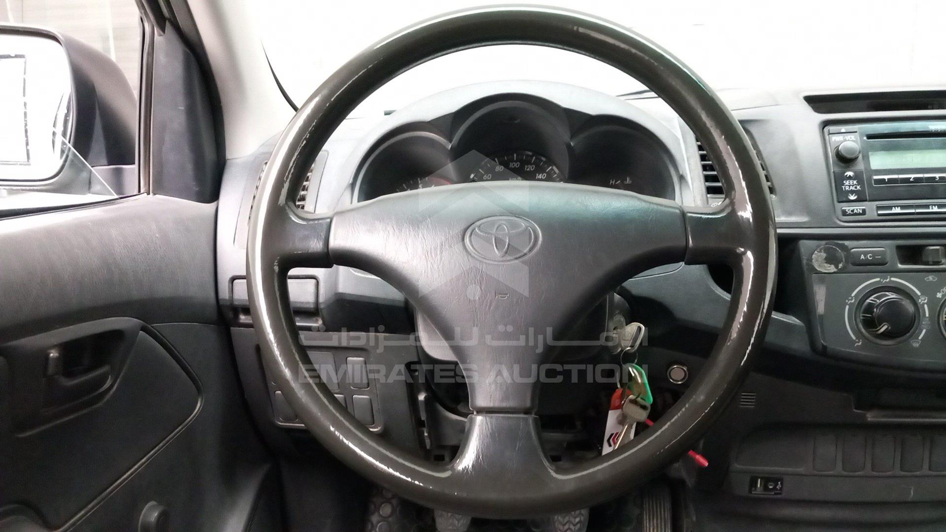 2013 TOYOTA HILUX VIN: MR0FX22G6D1362900