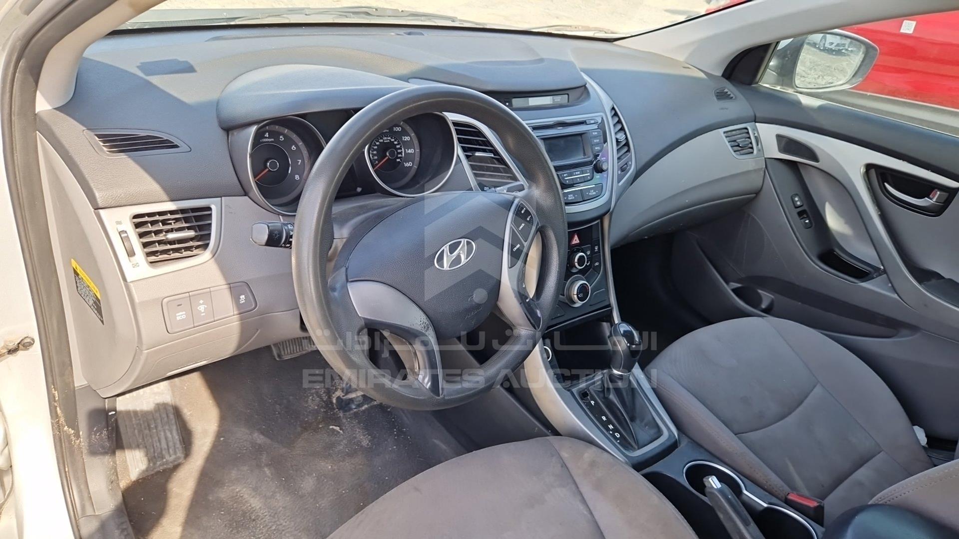 2015 HYUNDAI ELANTRA VIN: 5NPDH4AE5FH623413