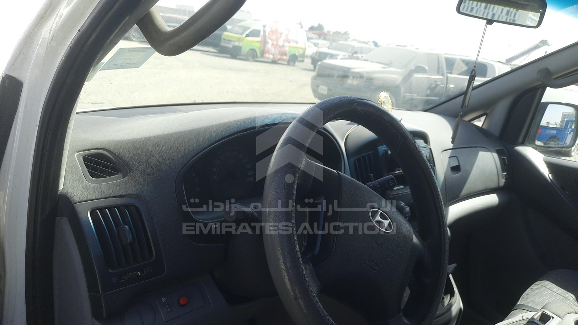 2012 HYUNDAI H1 VIN: KMJWA37R6CU402156
