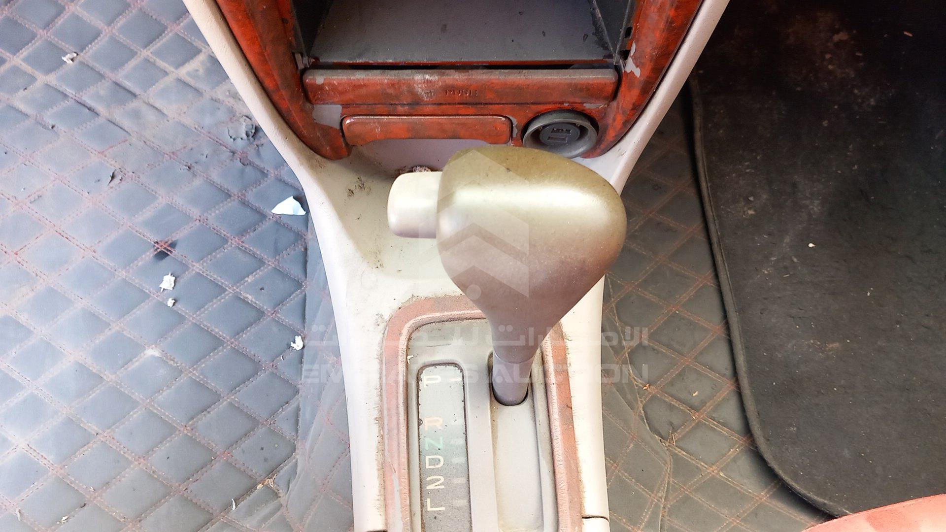 2000 TOYOTA COROLLA VIN: JT2BA13E9Y3101656