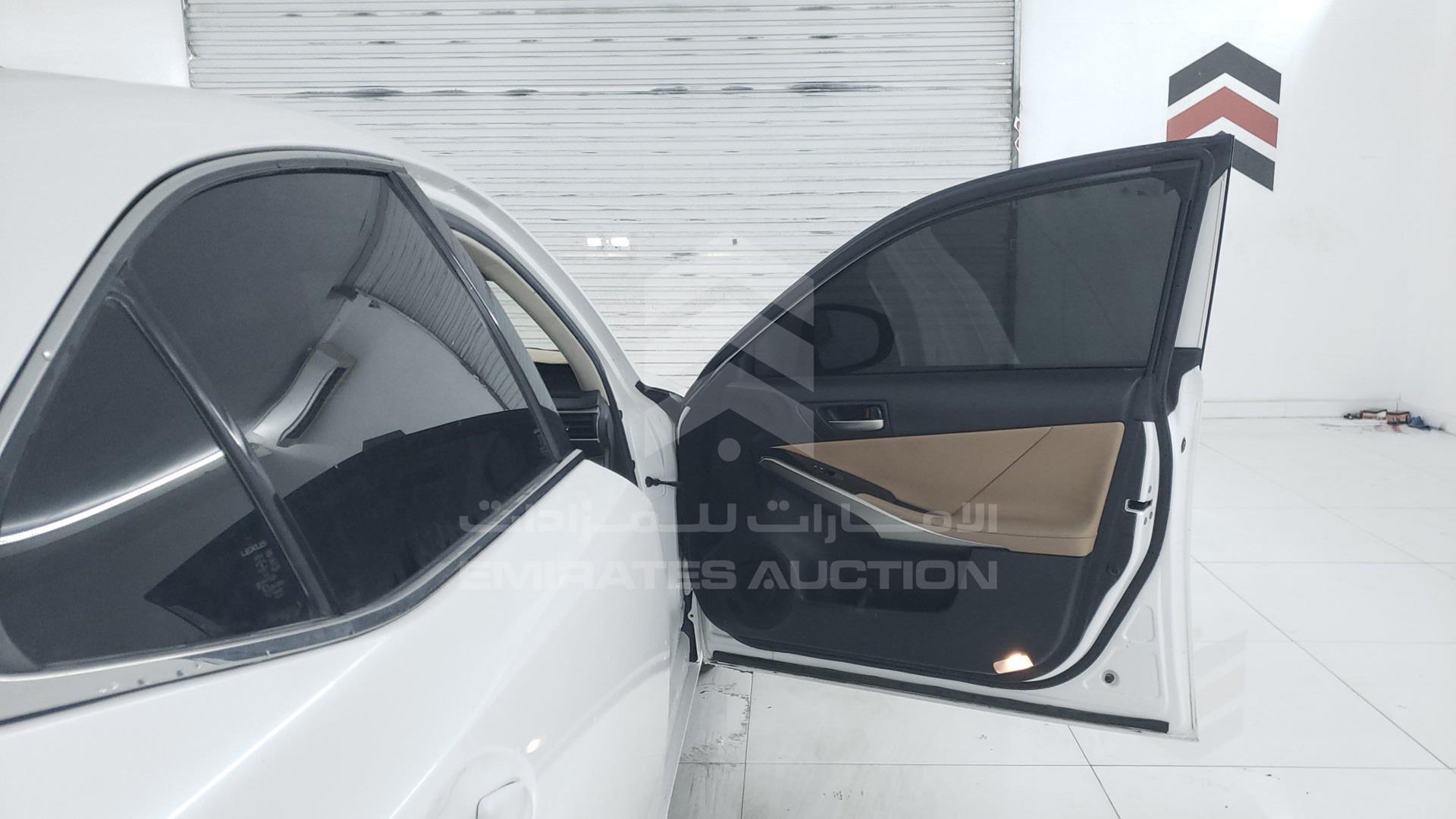 2019 LEXUS IS300 VIN: JTHBA5D22K5086964