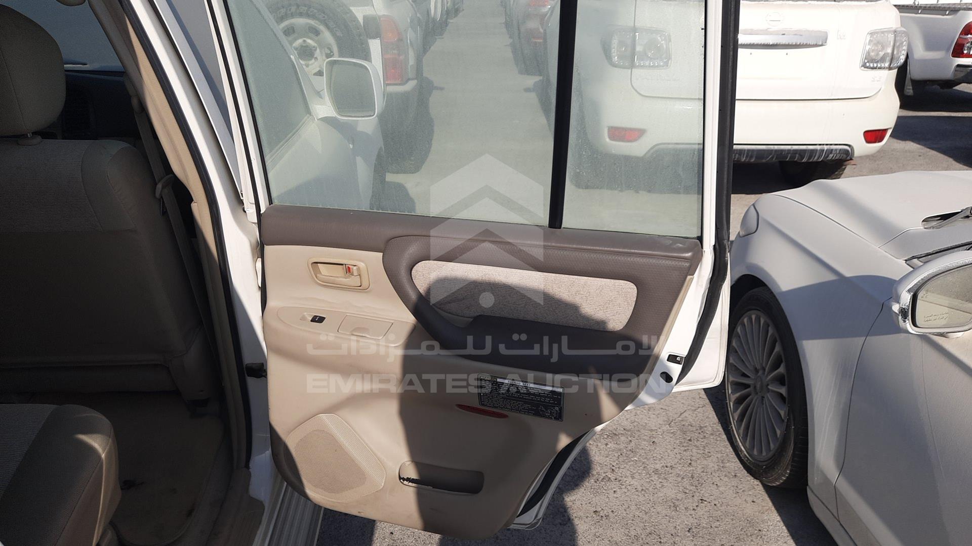 2007 TOYOTA LAND CRUISER VIN: JTGHJ09J477006870