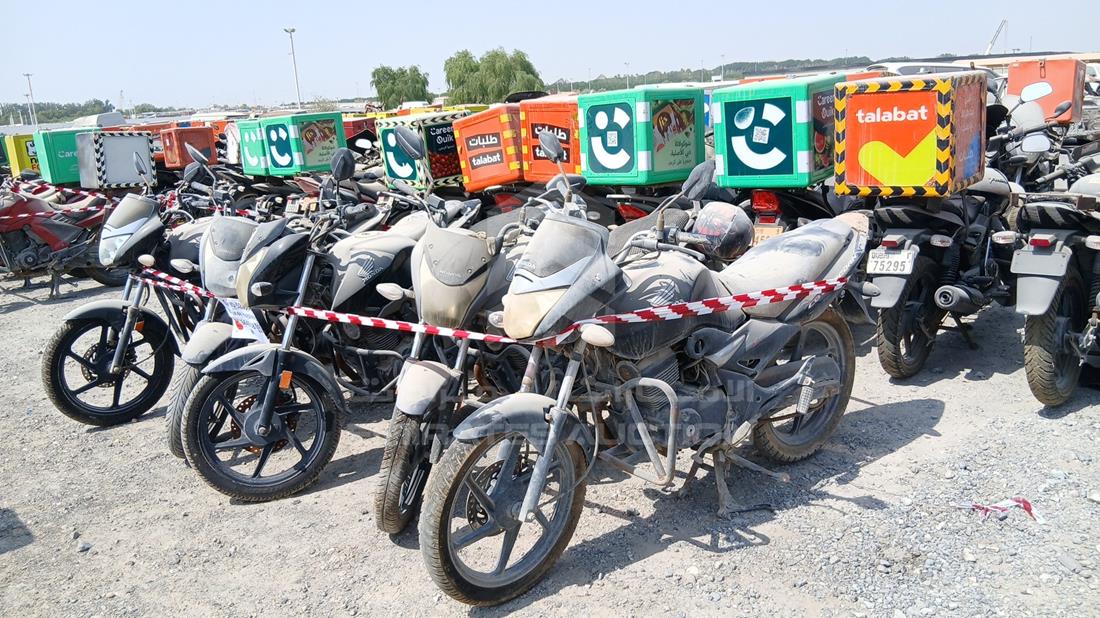 5 Motorbikes — Front Left Angle — Photo 7