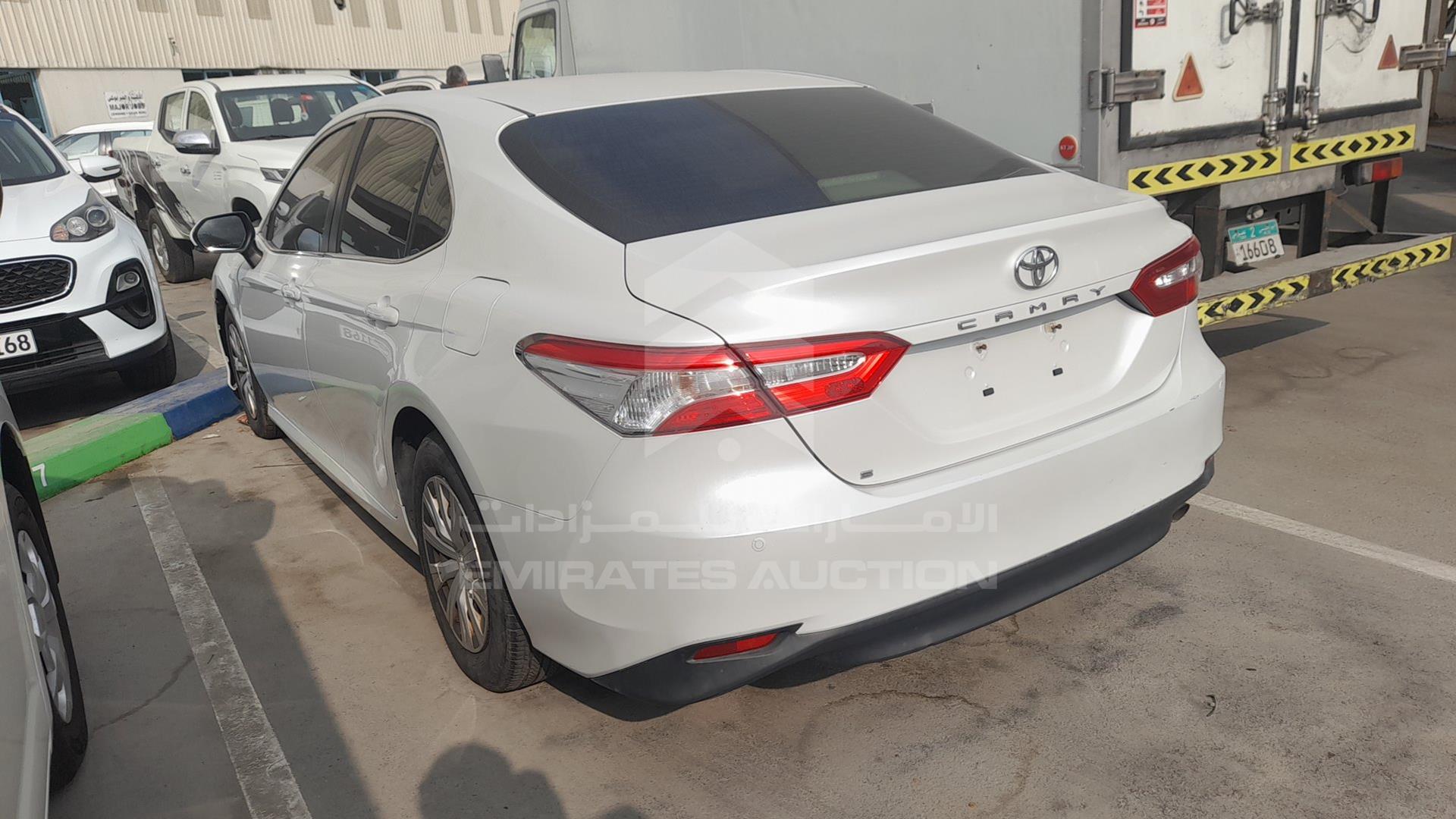 2018 TOYOTA CAMRY VIN: JTNBF9HK4J3014819