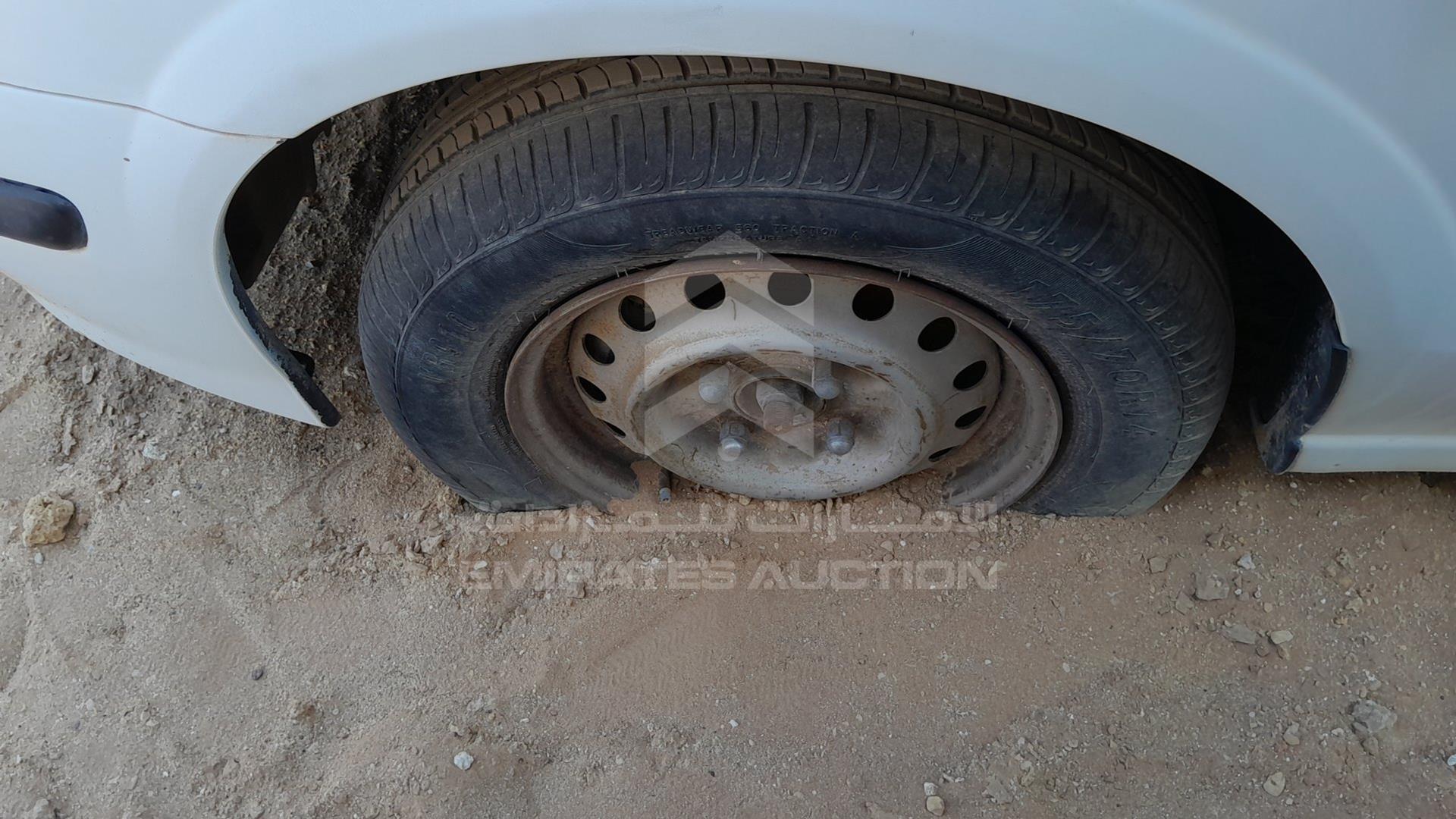 2003 NISSAN SUNNY VIN: JN1FN61S13W008885