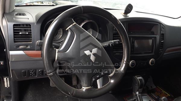 JMYLRV93W8J733423 Mitsubishi Pajero