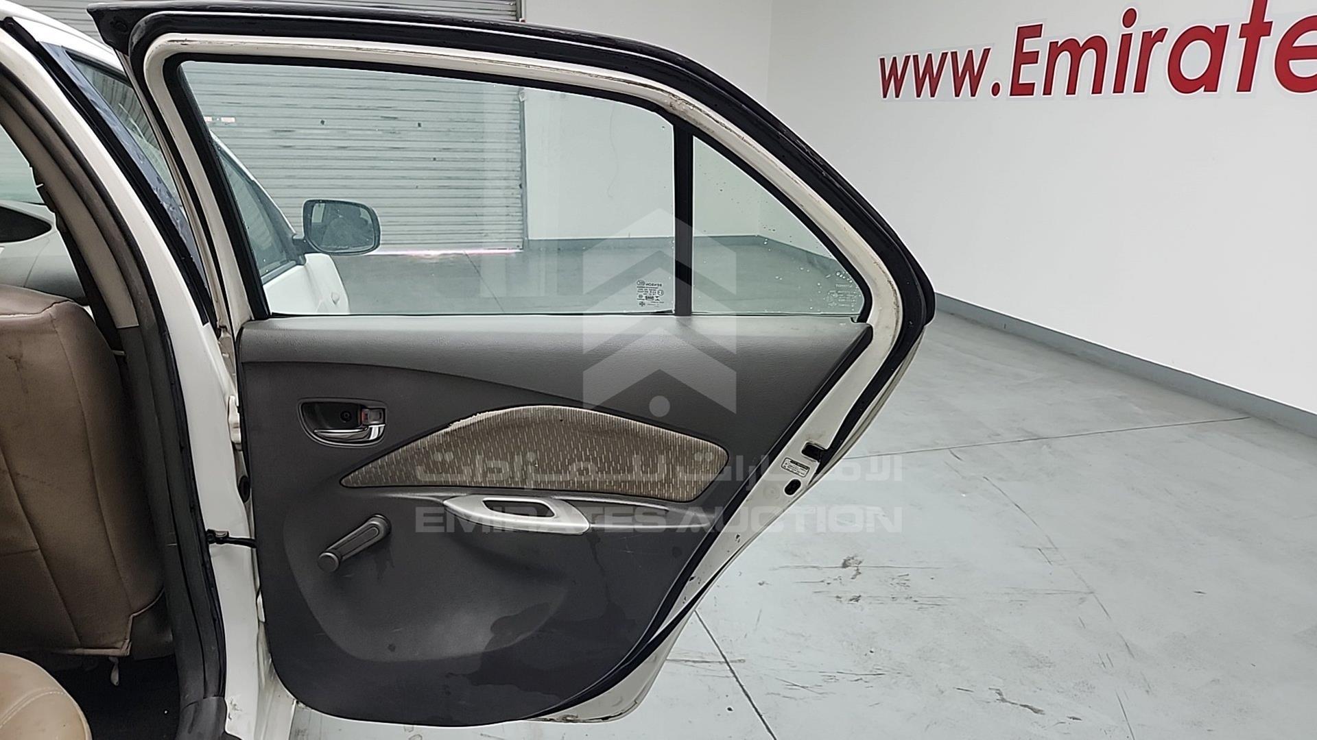 2009 TOYOTA YARIS VIN: JTDBW923494025721