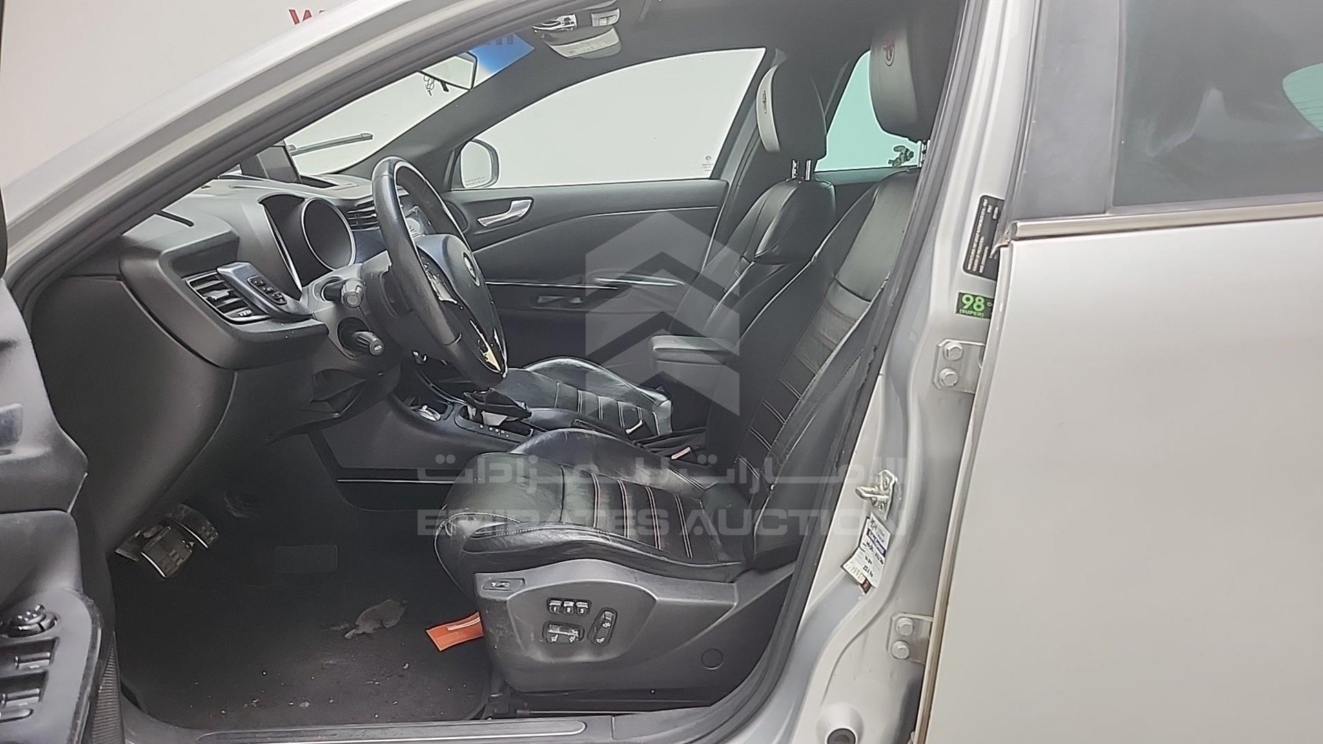 2014 ALFA ROMEO GILULIETTA VIN: ZARCABCA0E7216185
