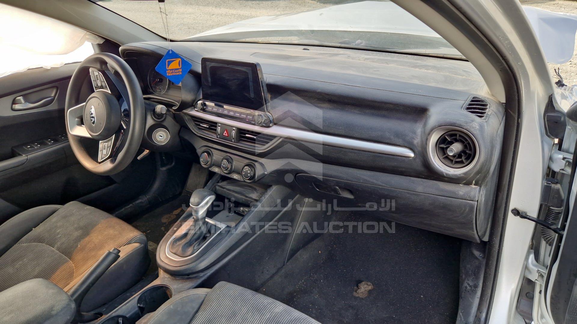 2020 KIA CERATO VIN: KNAF24167L5894176