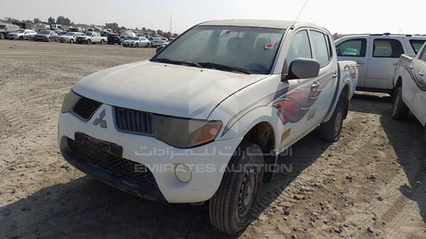 MMBJNKB408D030521 Mitsubishi L 200