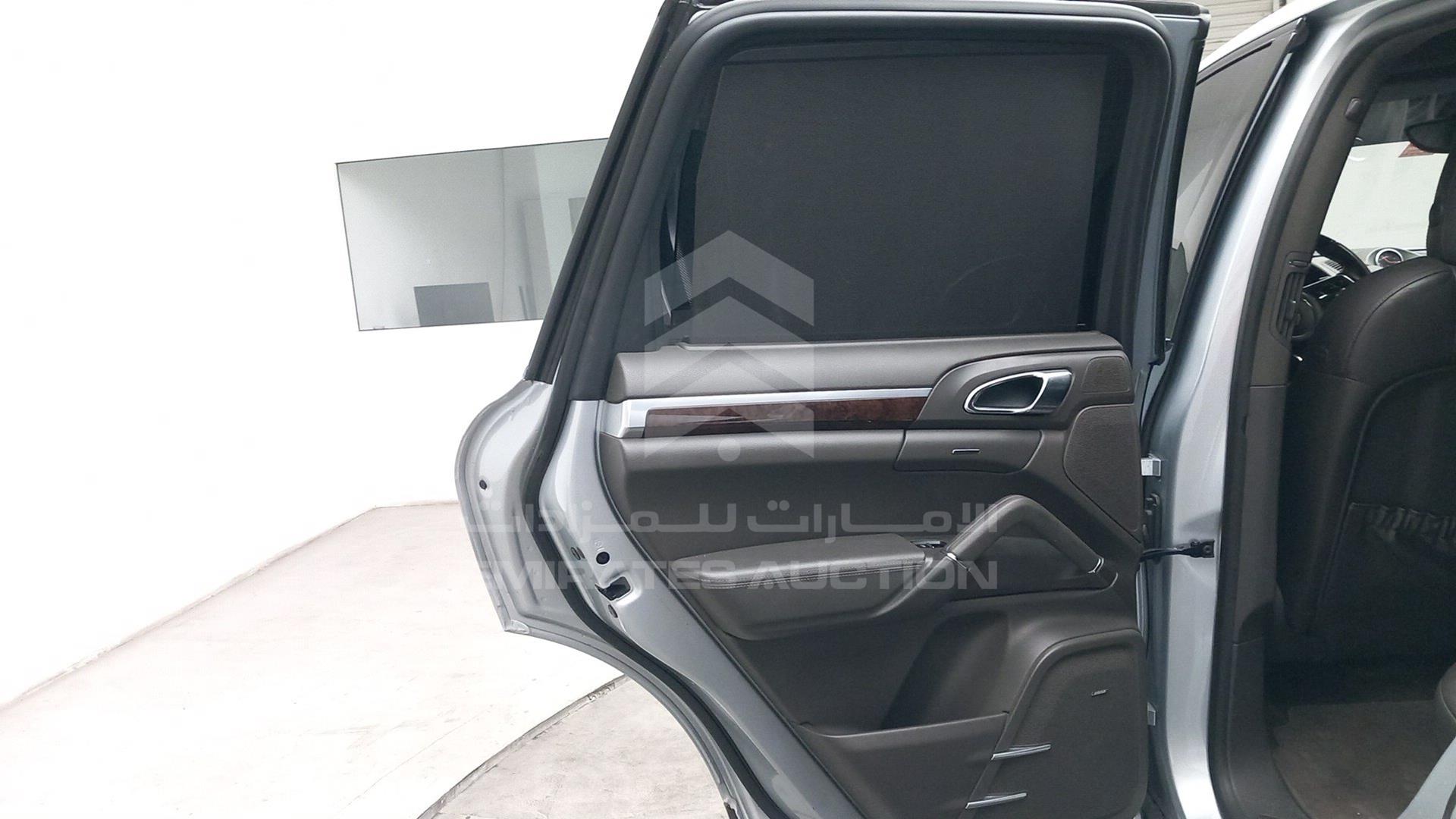 2017 PORSCHE CAYENNE VIN: WP1ZZZ92ZHKA90519