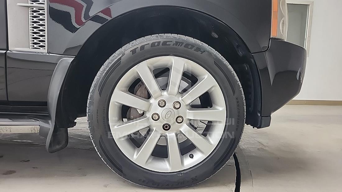2008 Range Rover Vogue — Front Right Tyre — Photo 35