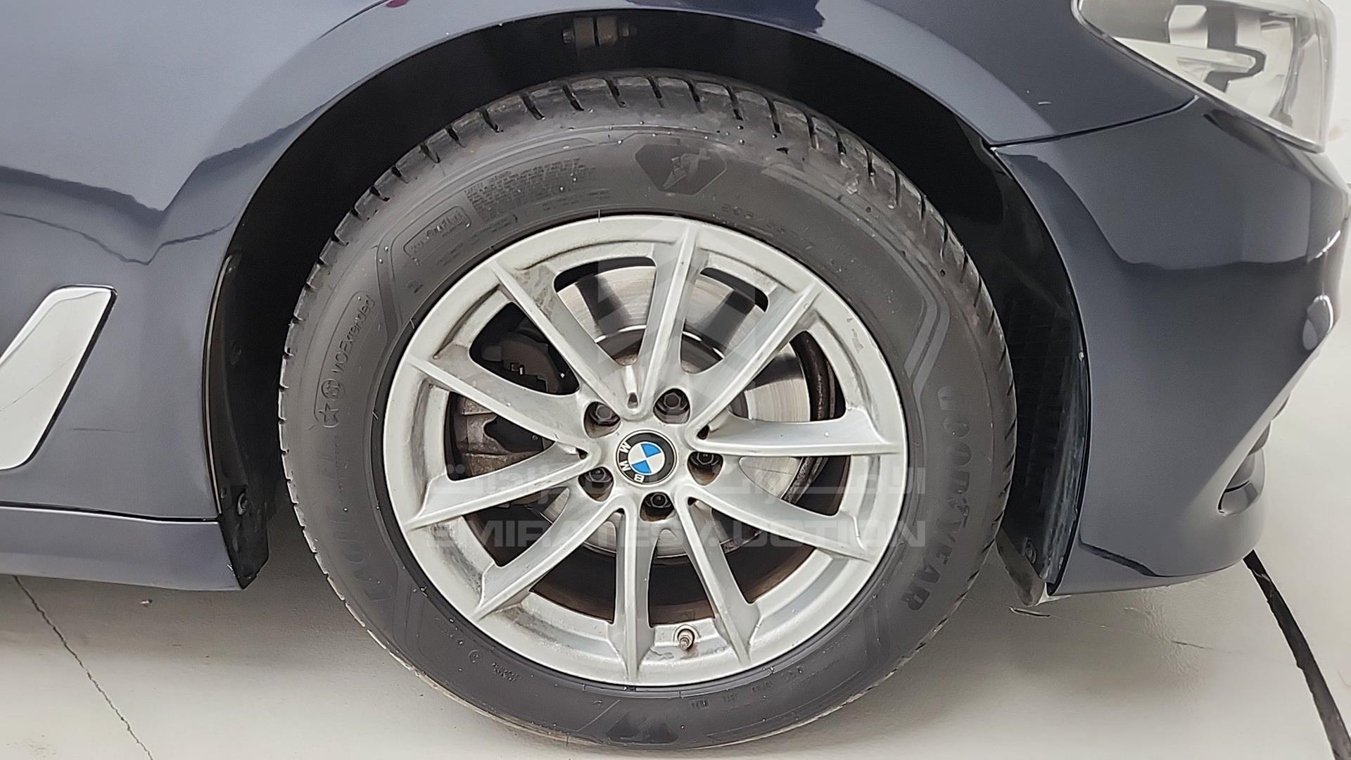 2020 BMW 520 VIN: WBAJT1A07LCE33656