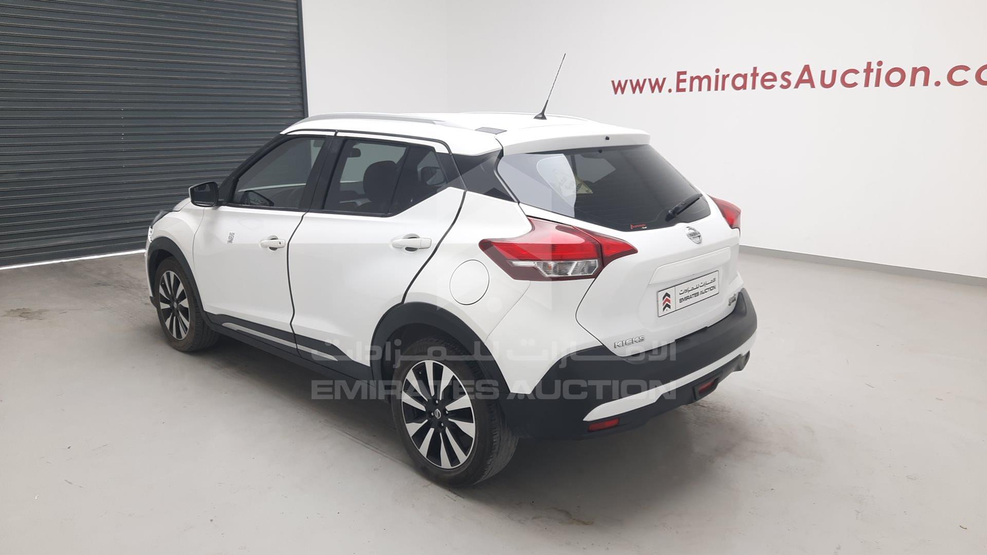 2018 NISSAN KICKS VIN: 3N1CP5C99JL495452