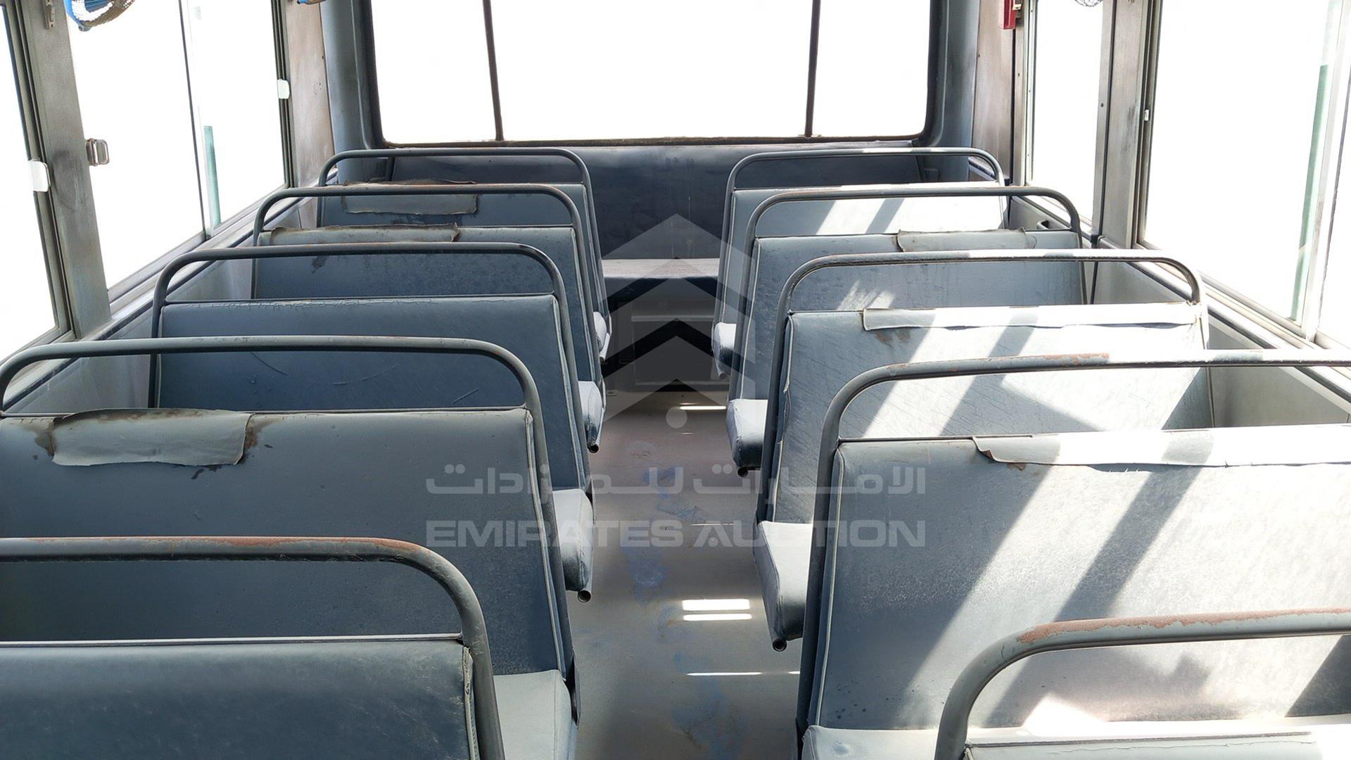2005 TATA BUS VIN: MAT38906652L00197