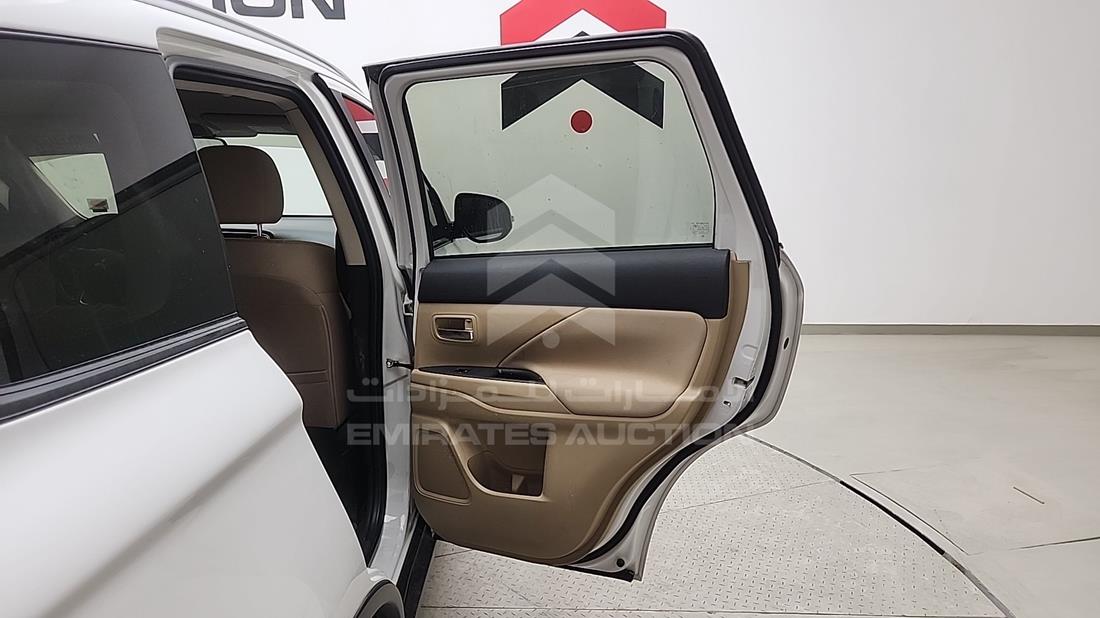 2021 Mitsubishi Outlander — Rear Right Door — Photo 23