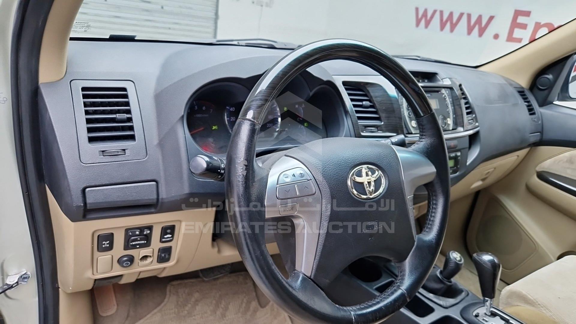 2014 TOYOTA FORTUNER VIN: MHFYU59G1E7031572
