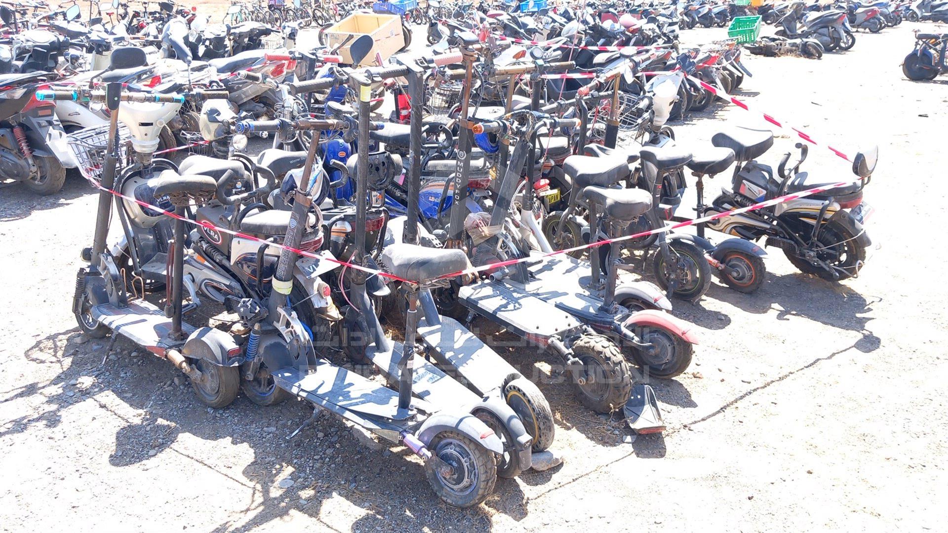 0 UNDEFINED 20 ELECTRIC SCOOTER VIN: T48V350W231008930