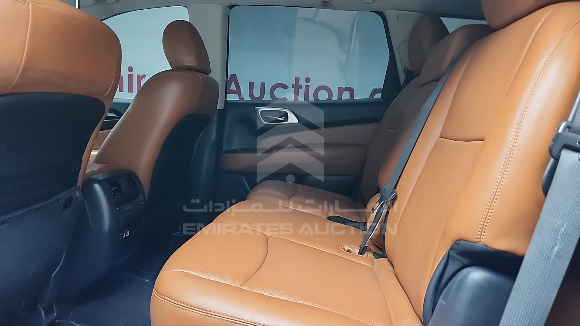 2020 NISSAN PATHFINDER VIN: 5N1DR2BN1LC585357