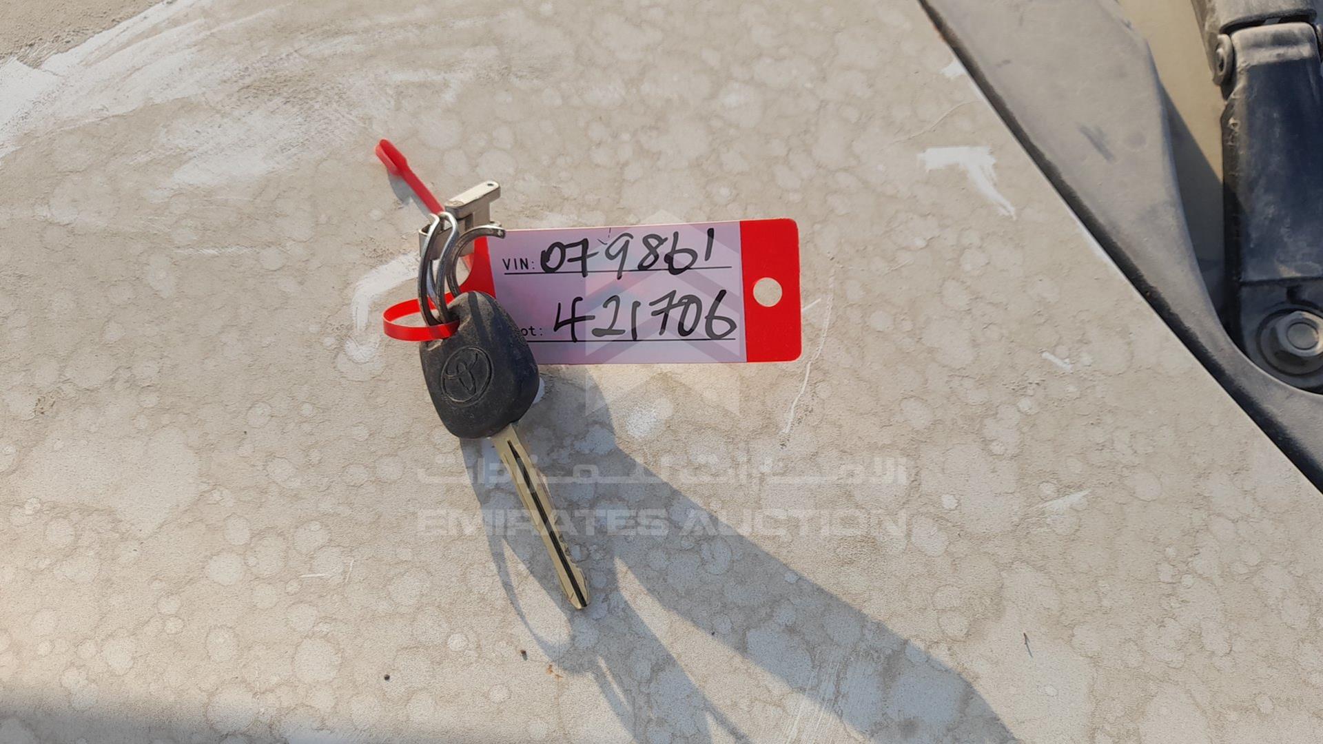 2008 TOYOTA YARIS VIN: JTDBW923481079861