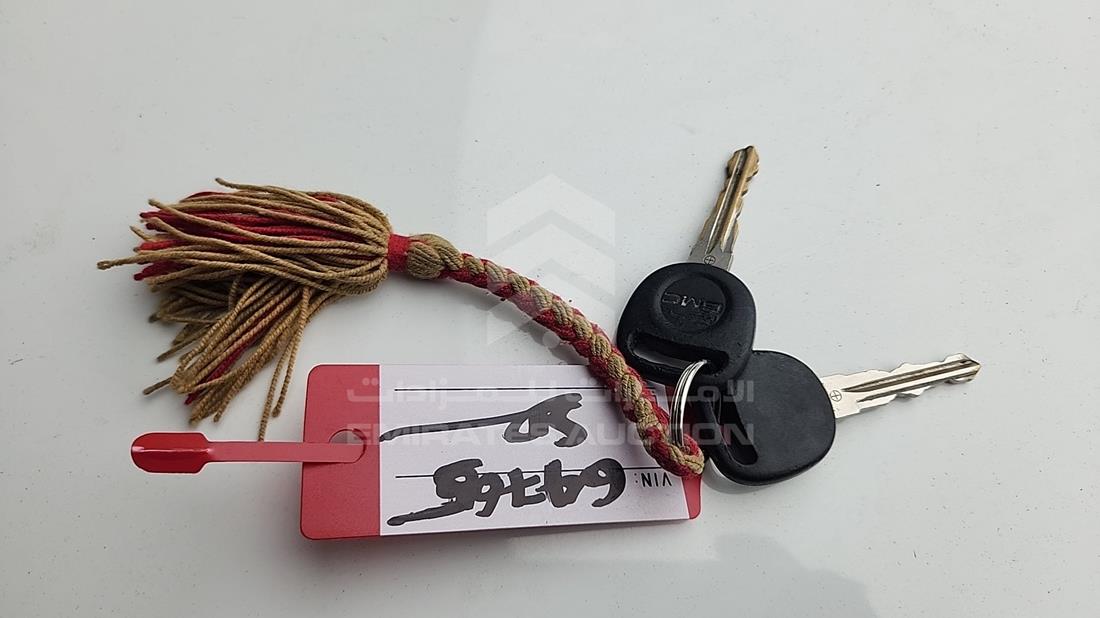 2011 GMC Sierra — Keys — Photo 4