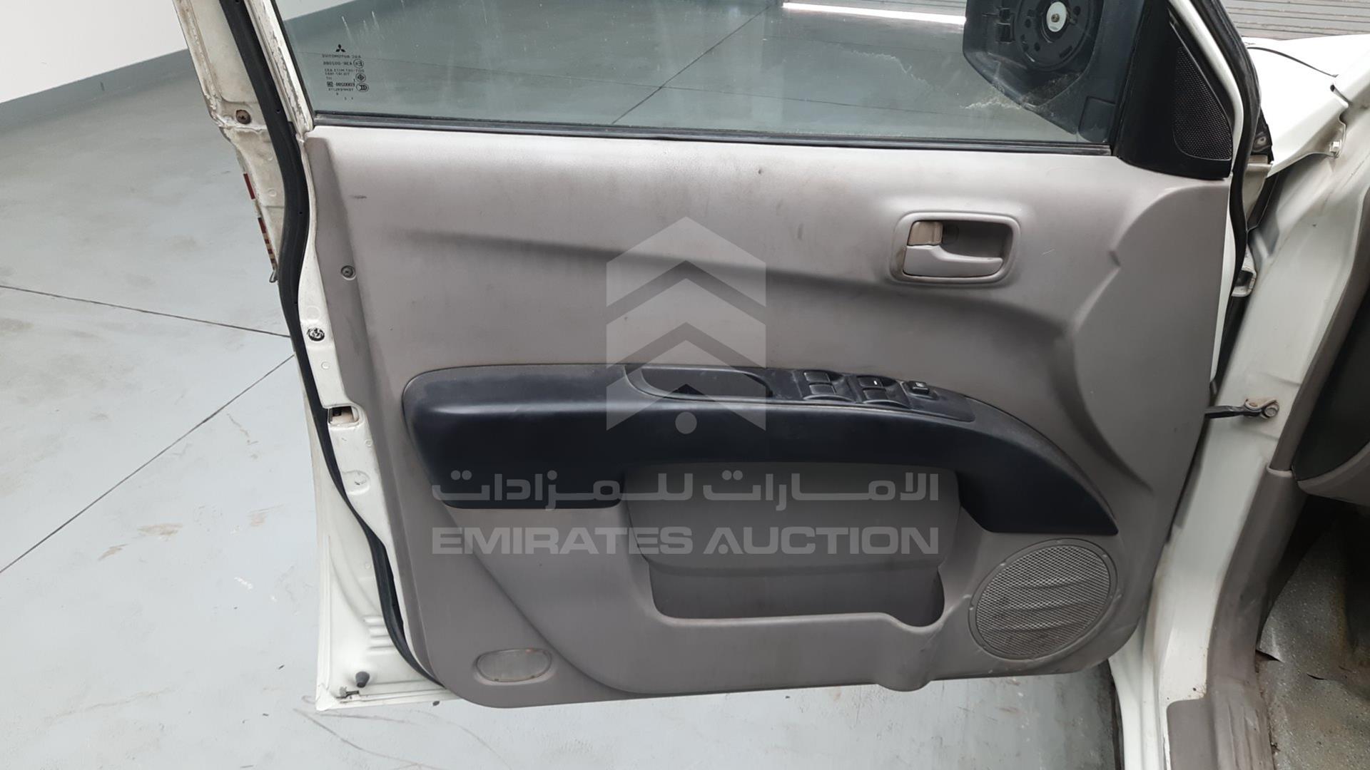 2015 MITSUBISHI L 200 VIN: MMBJNKA40FD017803