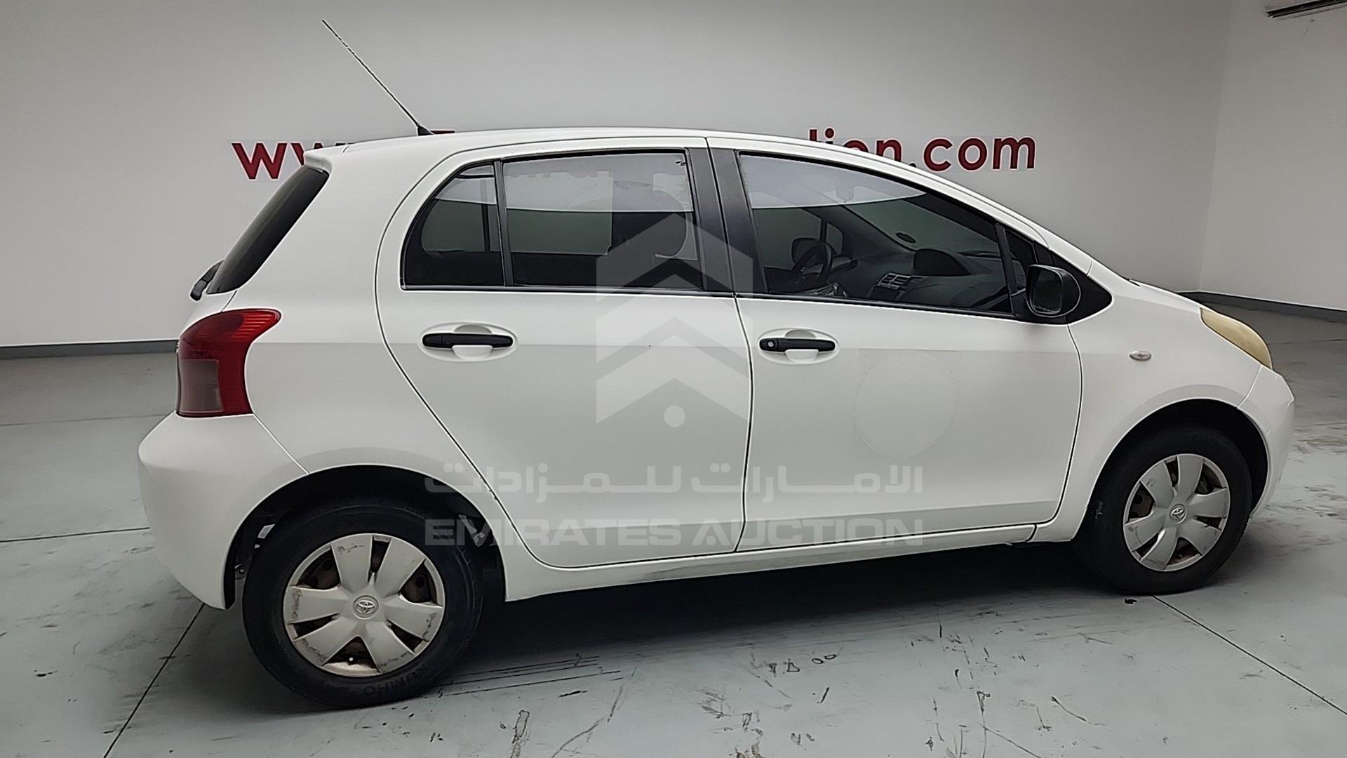 2008 TOYOTA YARIS VIN: JTDKW923185102750