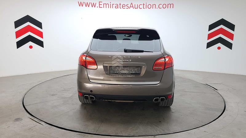 WP1ZZZ92ZCLA40283 2012 Porsche Cayenne S photo 9