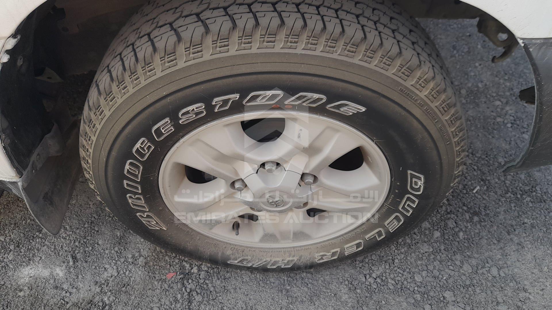 2007 TOYOTA LAND CRUISER VIN: JTGHJ09J977006847